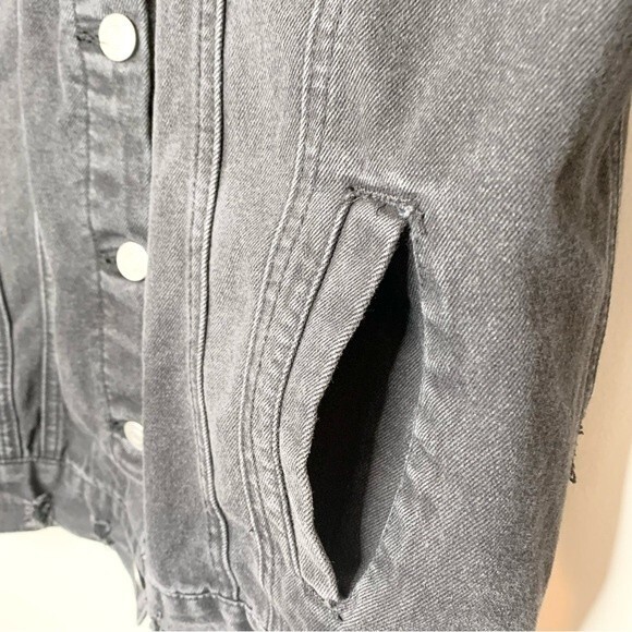 Love Tree Denim Black Oversized Distressed Jean Jacket Small - Picture 6 of 13
